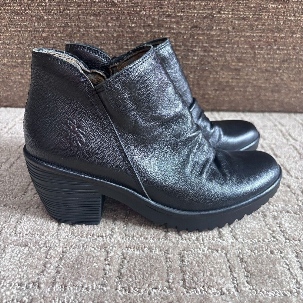 Fly London Wezo  Bootie Women's EU 36 / US 5.5-6 Black Leather Zipper Grunge